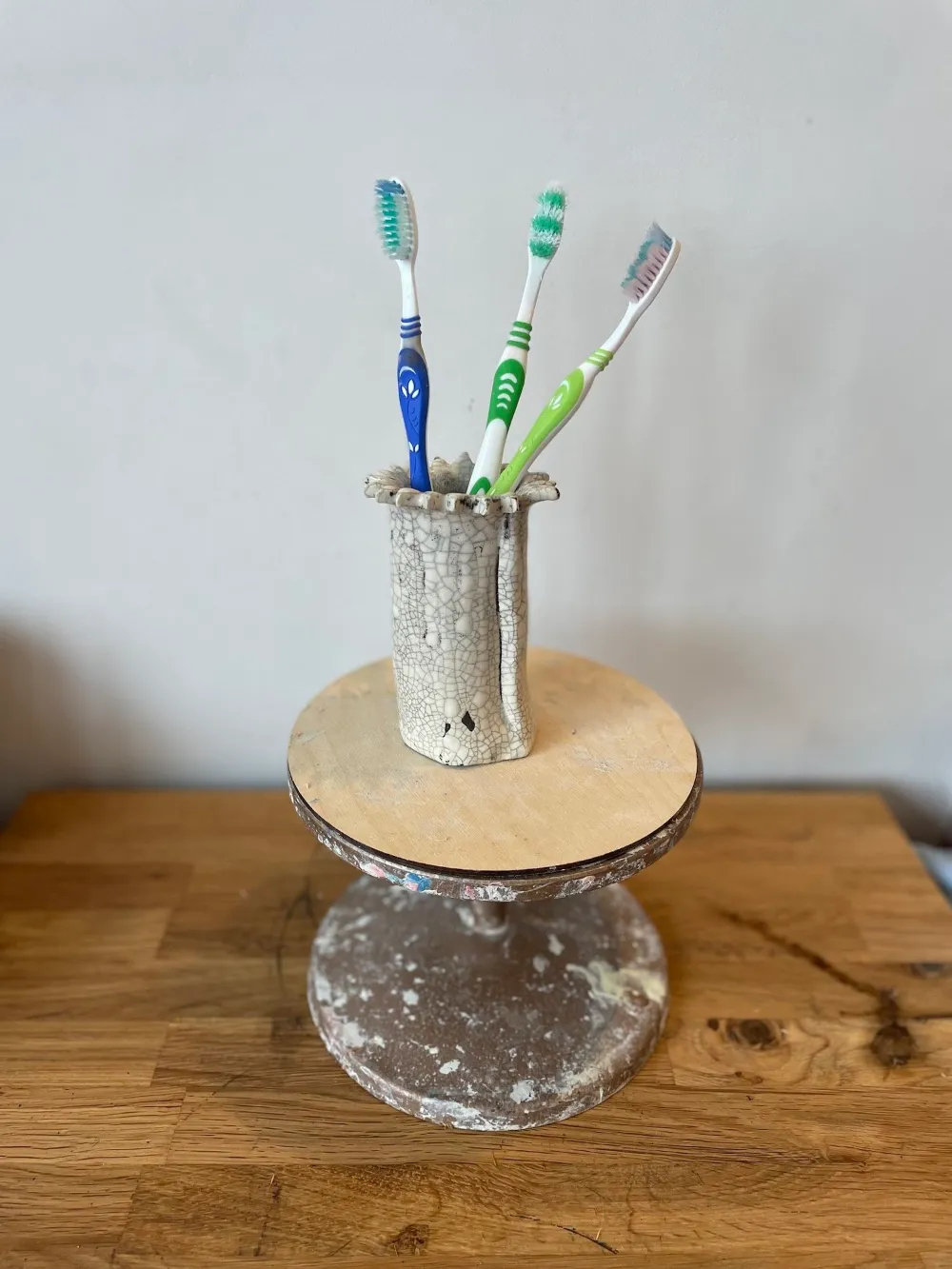 Toothbrush holder